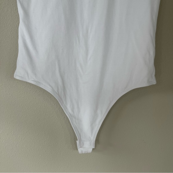 Everlane The Short-Sleeve Crew Neck White Bodysuit - Picture 3 of 7